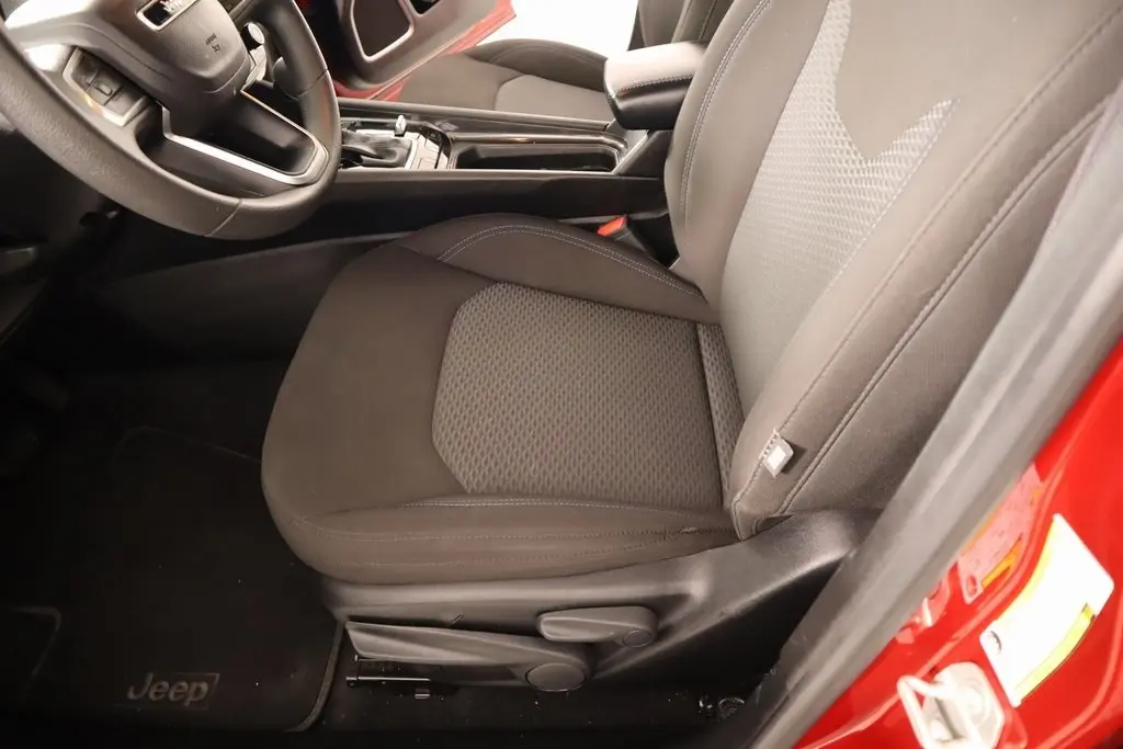2024 Jeep Compass Sport photo 10