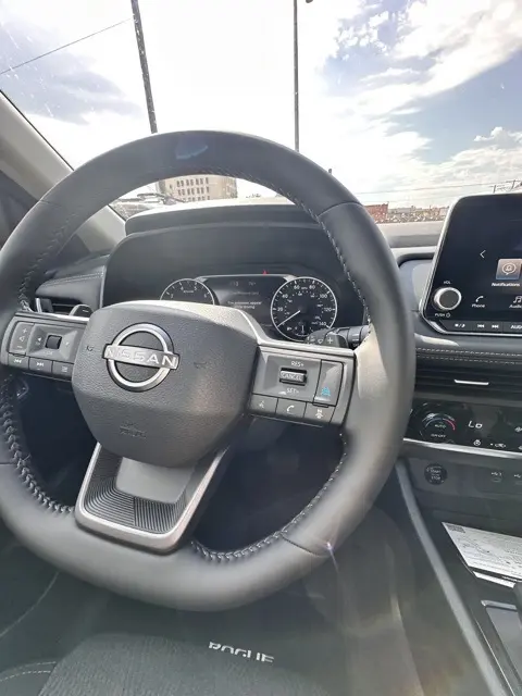 2026 Nissan Rogue SV photo 15
