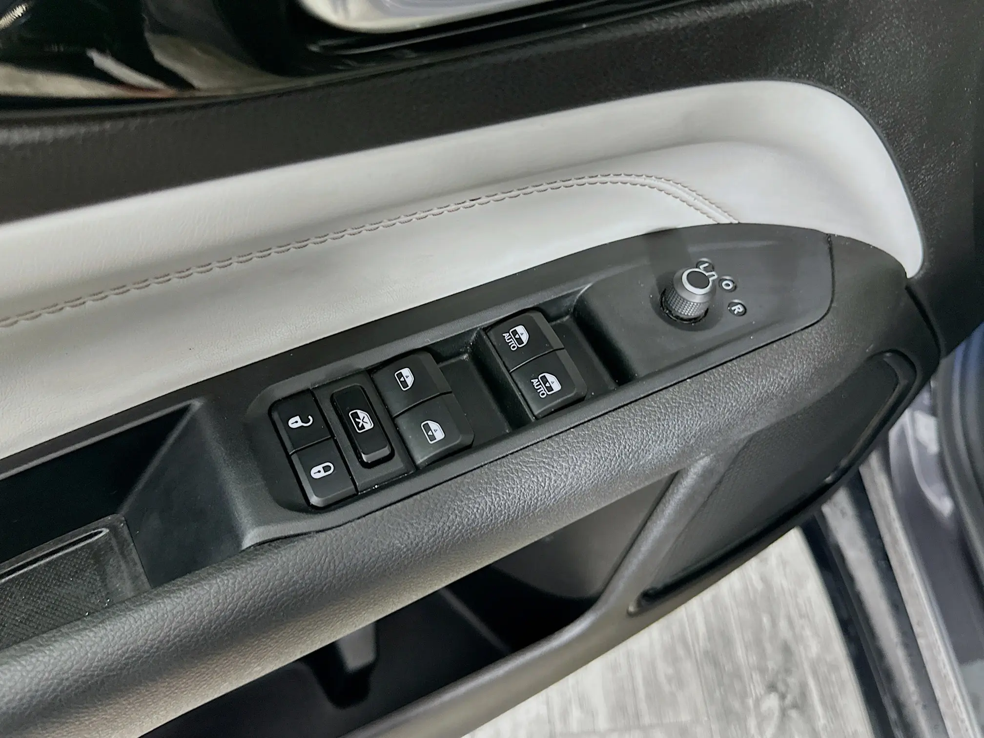 2024 Jeep Compass Limited photo 17