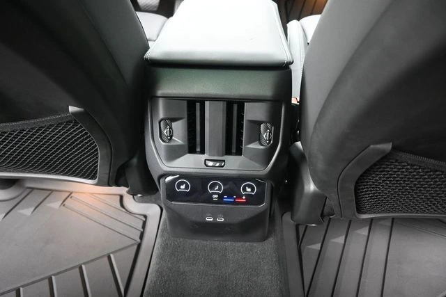 2025 BMW X3 30 - Photo 25