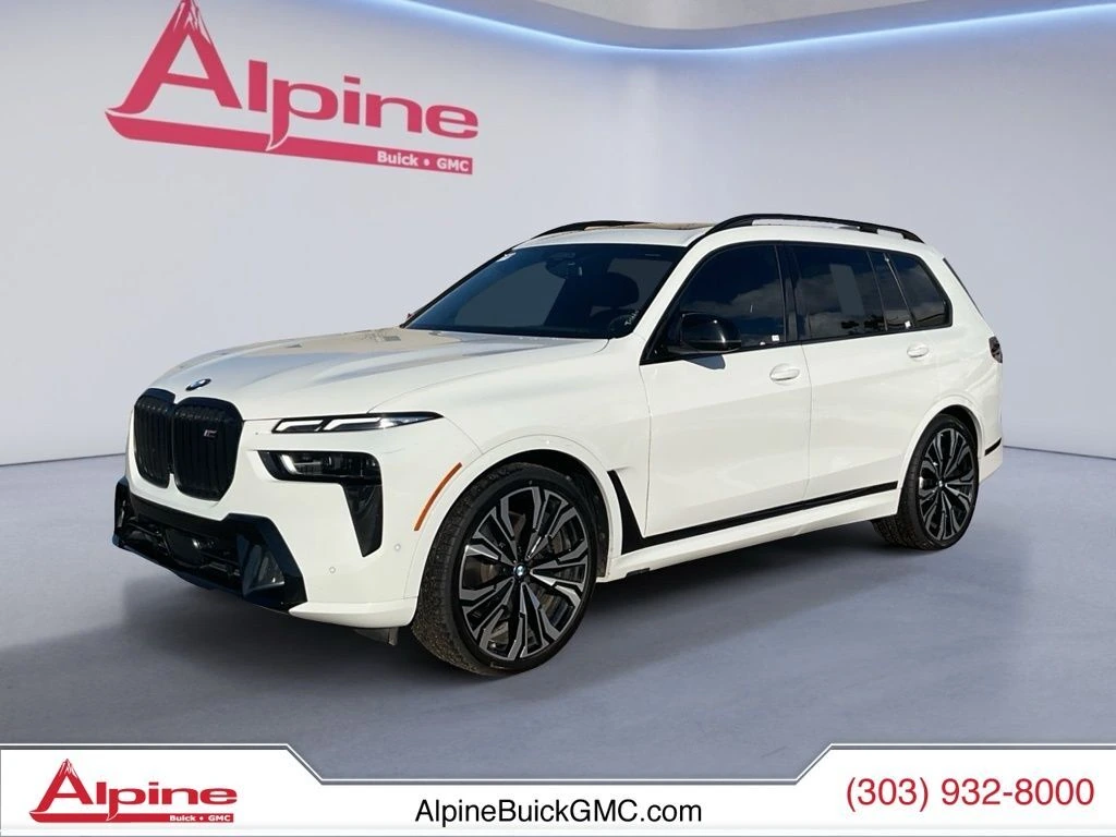2023 BMW X7 M60i's photo