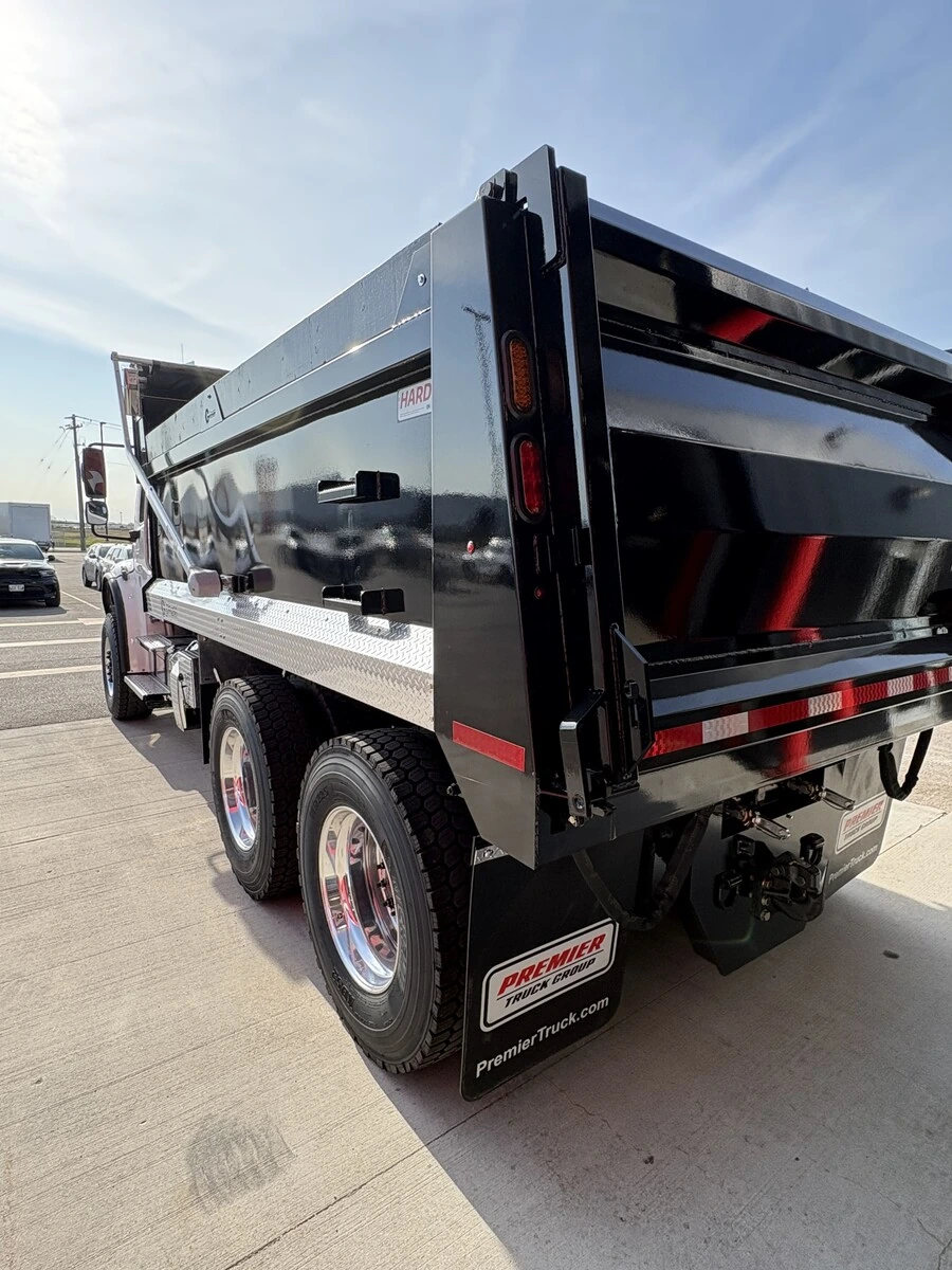 2027 Freightliner M2 106 — photo 8