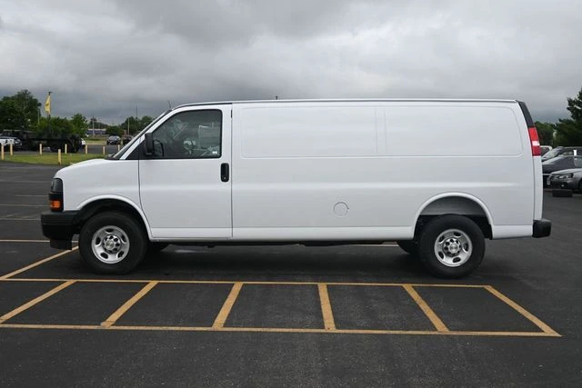 2026 Chevrolet Express Cargo Work Van - Photo 7