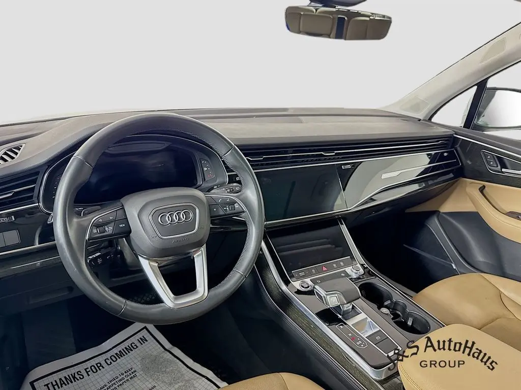 2022 Audi Q7 55 Premium Plus photo 25