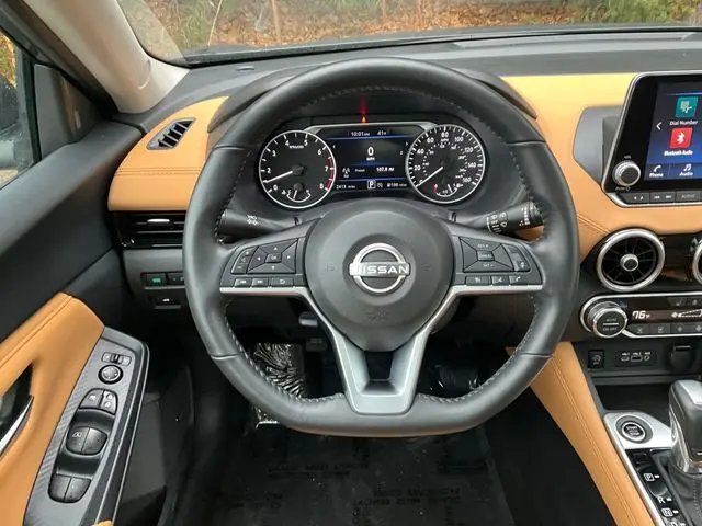 2024 Nissan Sentra SV photo 4