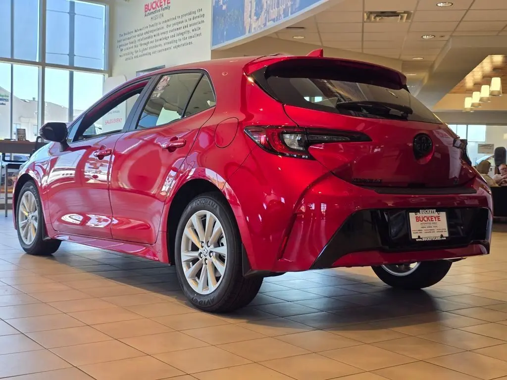 2025 Toyota Corolla SE photo 10