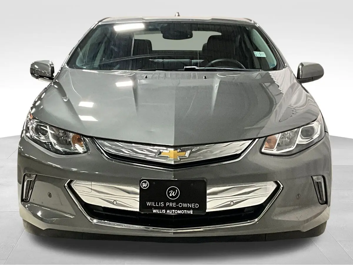 2017 Chevrolet Volt Premier photo 2