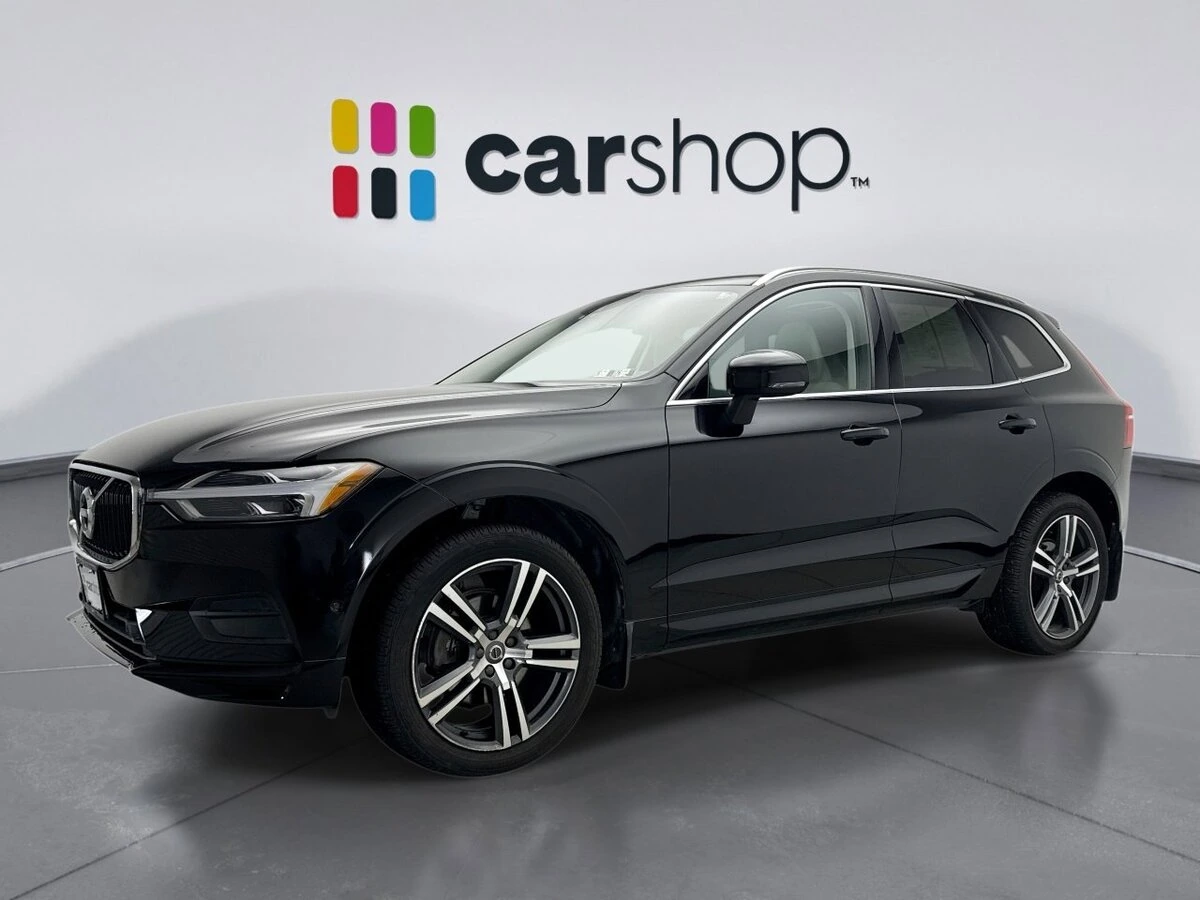 2019 Volvo XC60 Momentum's photo