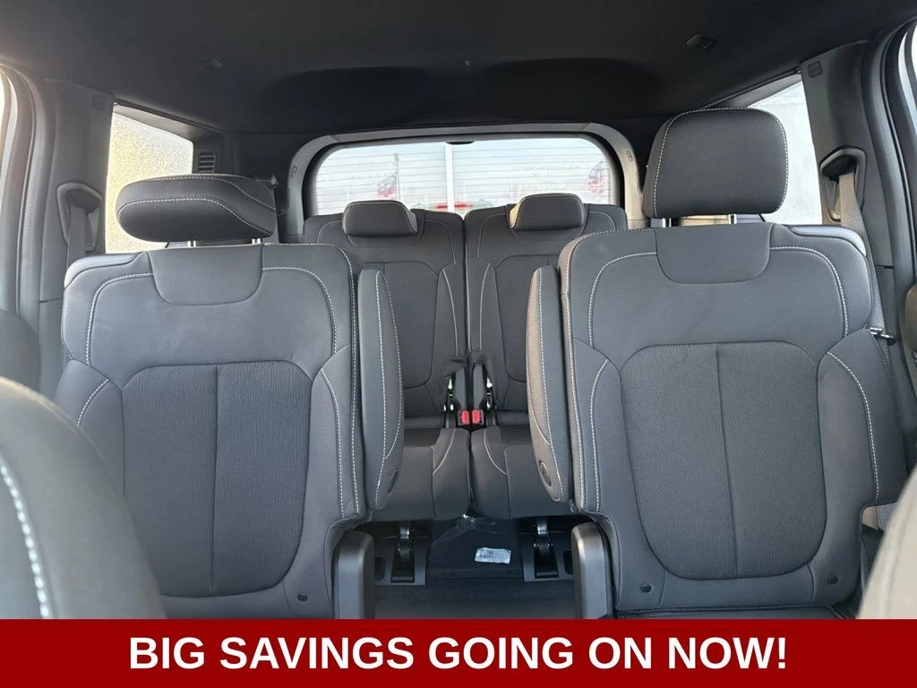 2025 Jeep Grand Cherokee L Laredo - Photo 37