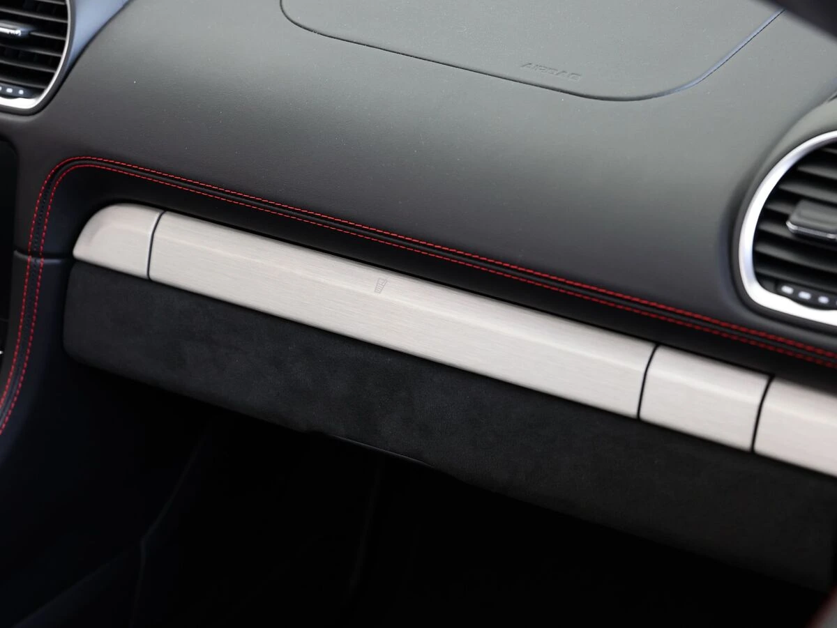 2022 Porsche 718 Spyder - Photo 22