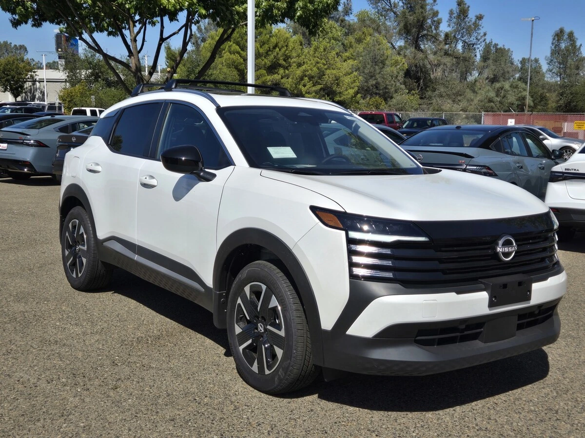 2026 Nissan KICKS