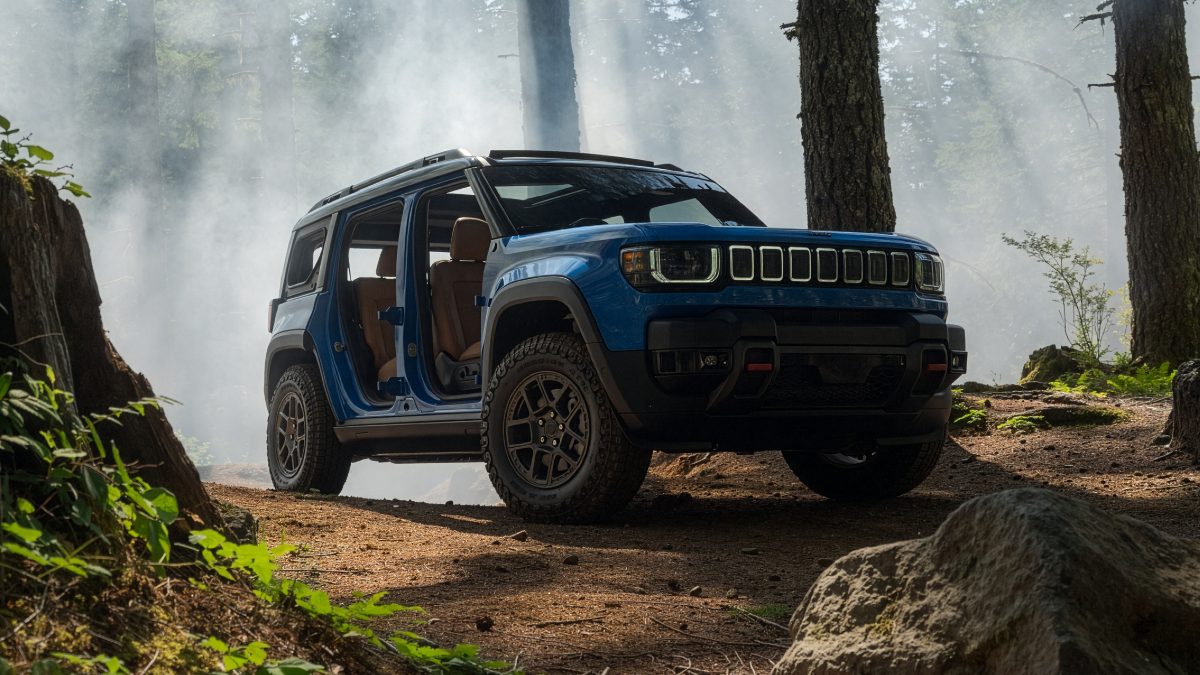 2026 Jeep Recon Exterior Passenger Side Front Profile