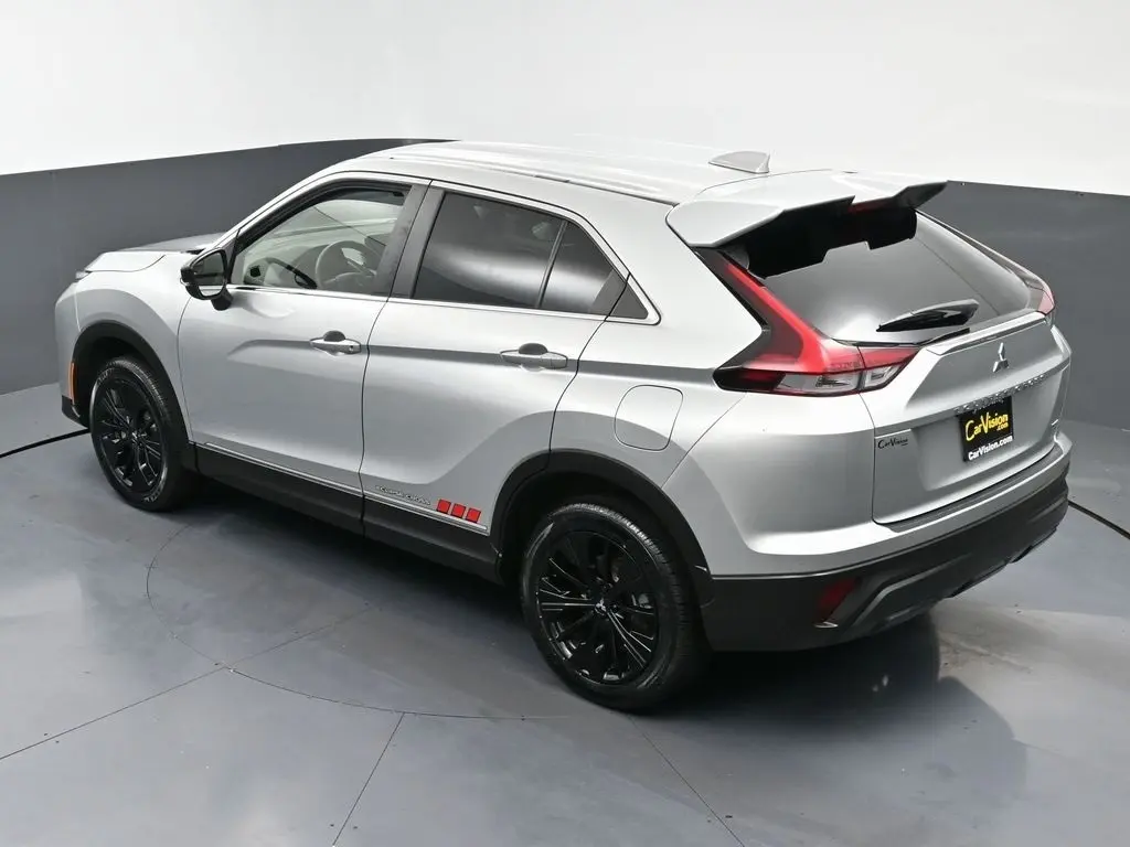 2022 Mitsubishi Eclipse Cross LE SEL GT photo 37