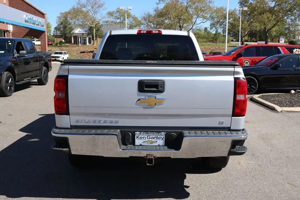 2015 Chevrolet Silverado LT photo 30