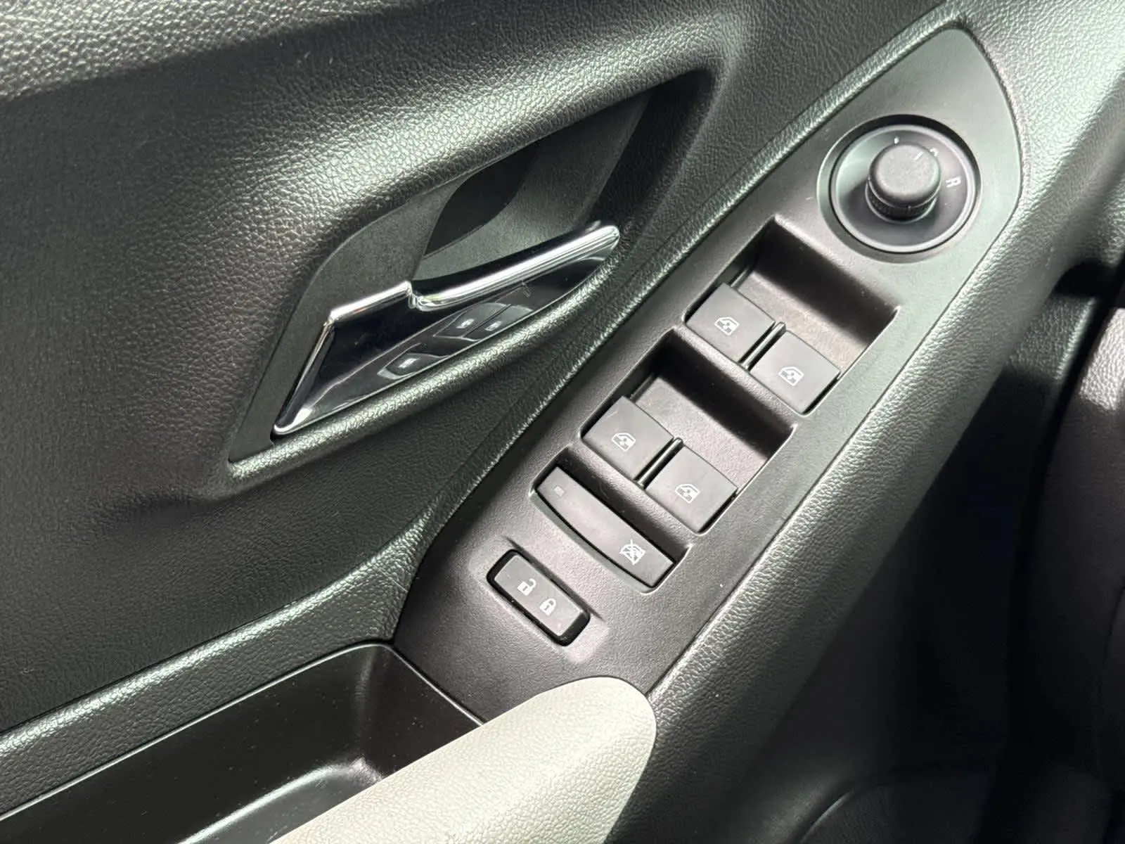 2022 Chevrolet Trax LT photo 22