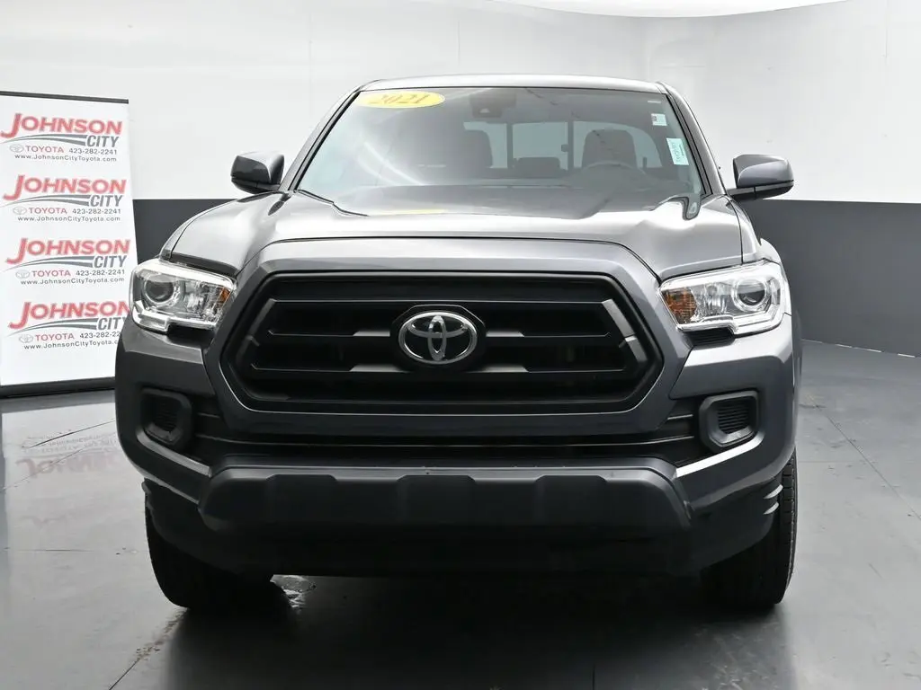 2021 Toyota Tacoma SR Double Cab V6 photo 3
