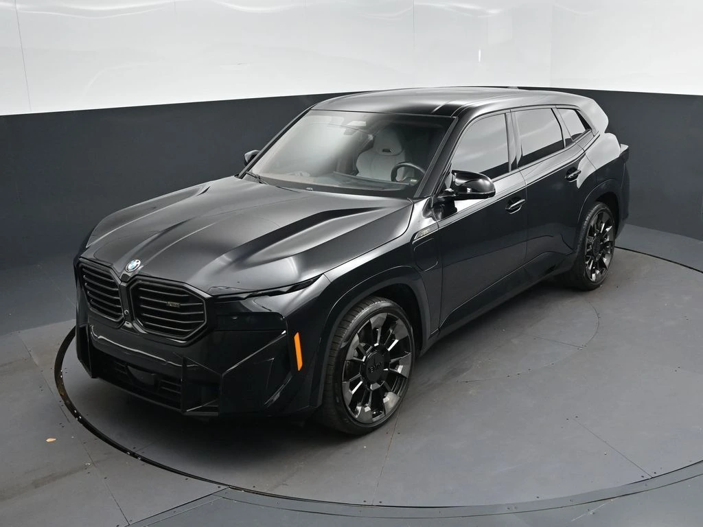 2023 BMW XM -'s photo