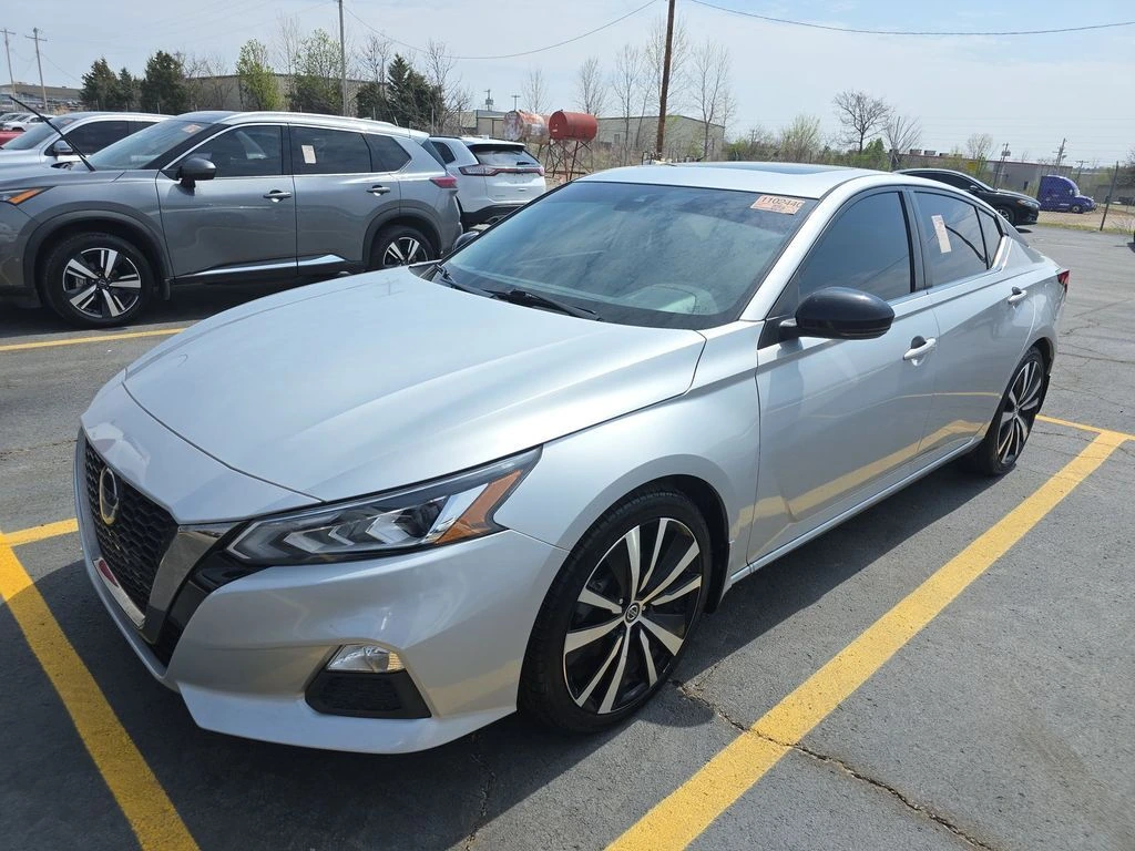 2021 Nissan Altima SR