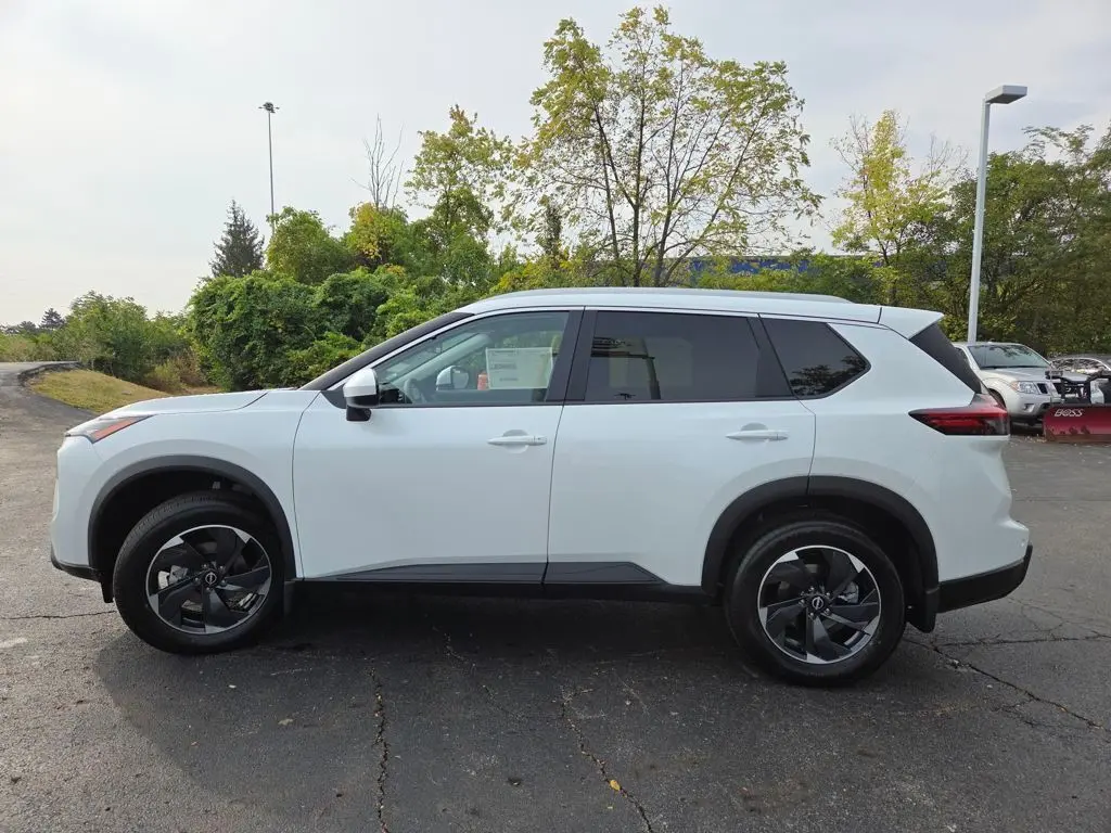 2026 Nissan Rogue SV photo 21