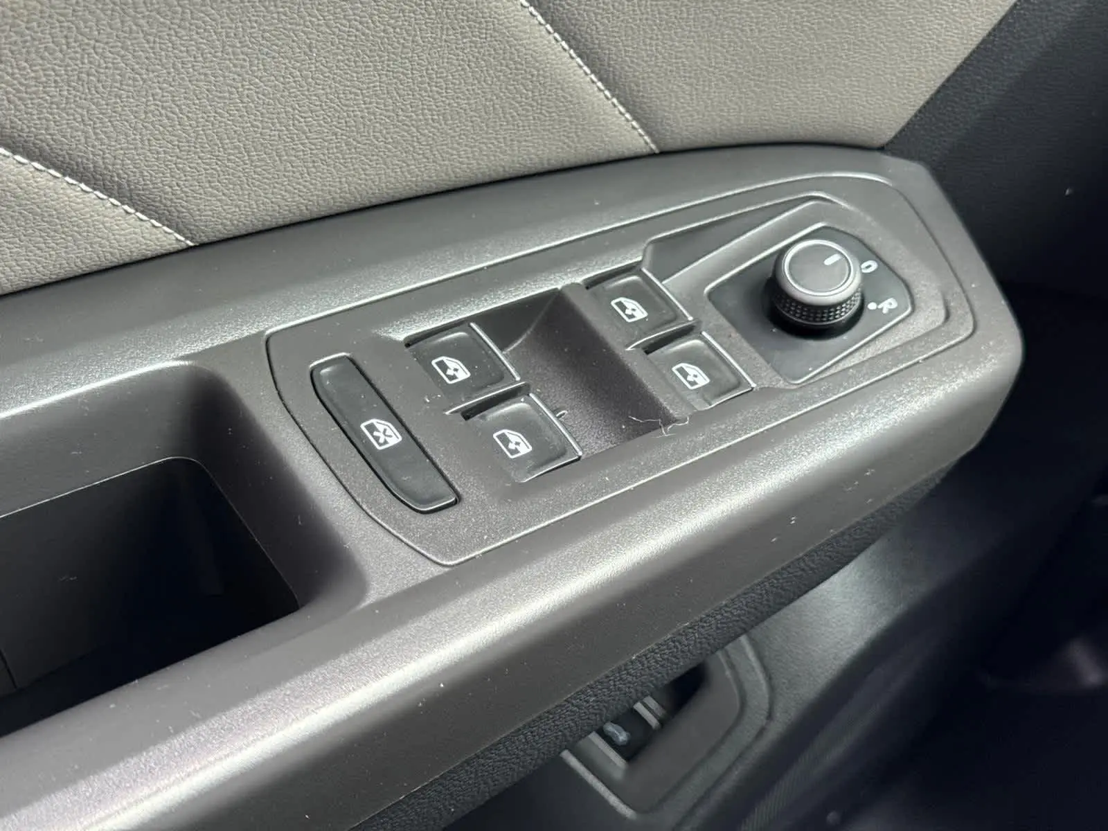 2022 Volkswagen Atlas V6 SEL photo 22