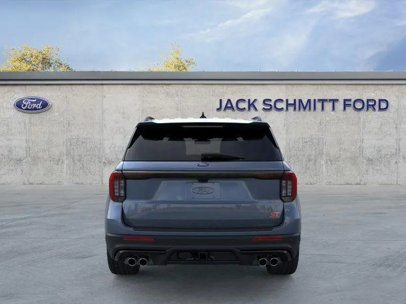 2026 Ford Explorer ST photo 4