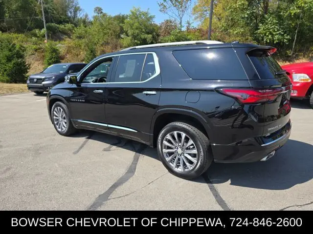 2023 Chevrolet Traverse Premier photo 3