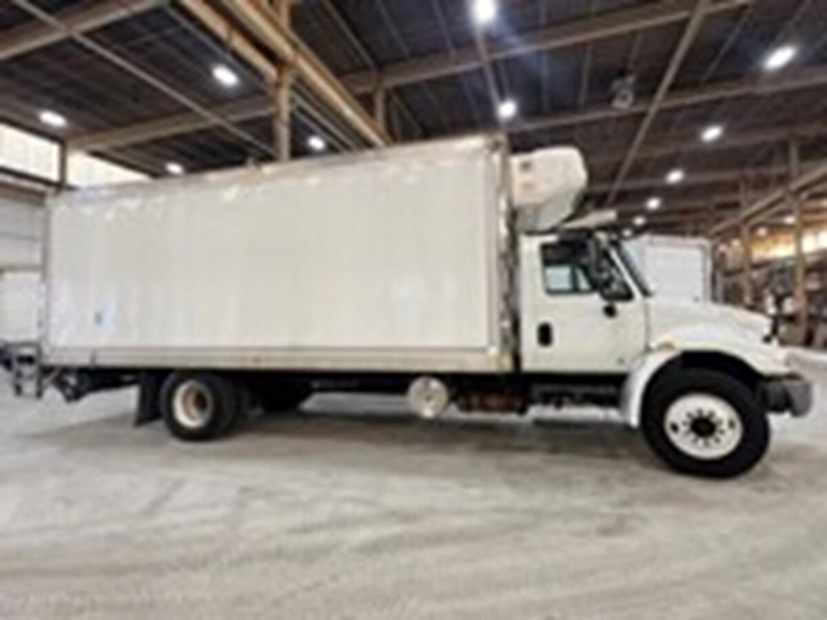 2019 International 4300 in Philadelphia, PA — photo 4