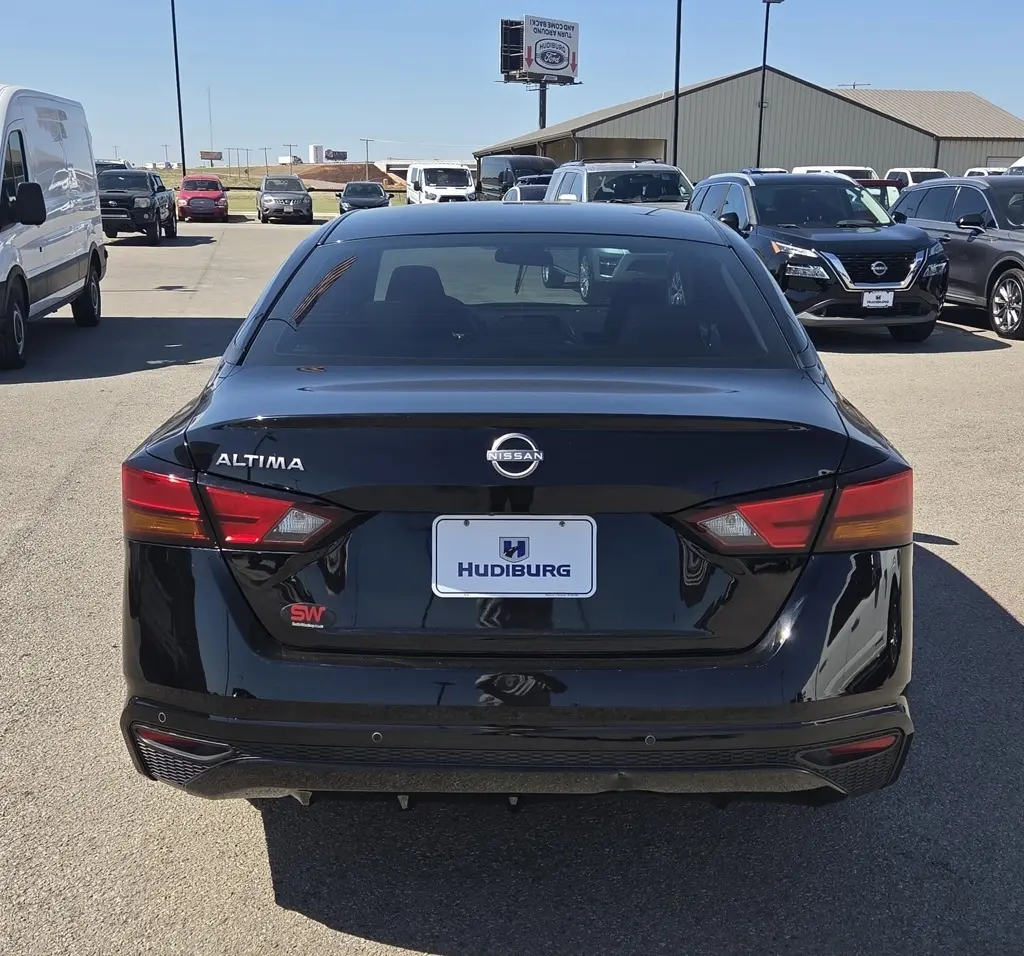 2024 Nissan Altima 2.5 S photo 5