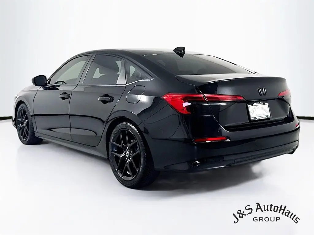 2024 Honda Civic Sport photo 4