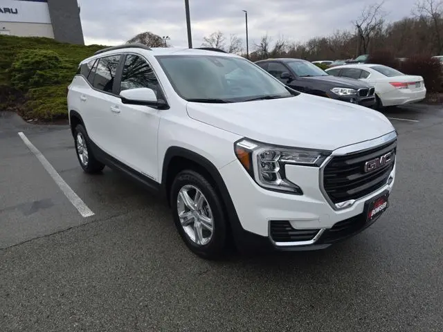 2023 Gmc Terrain SLE photo 4