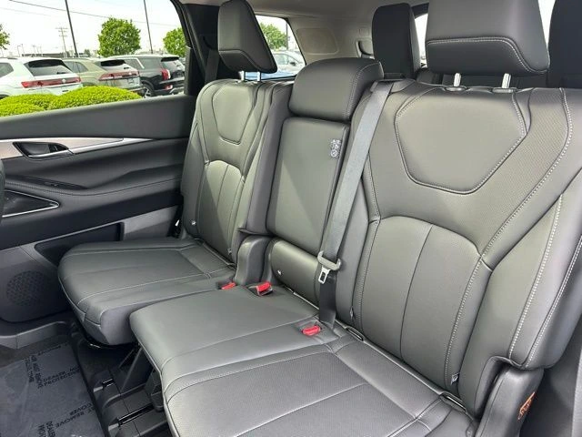 2027 INFINITI QX60 LUXE - Photo 32
