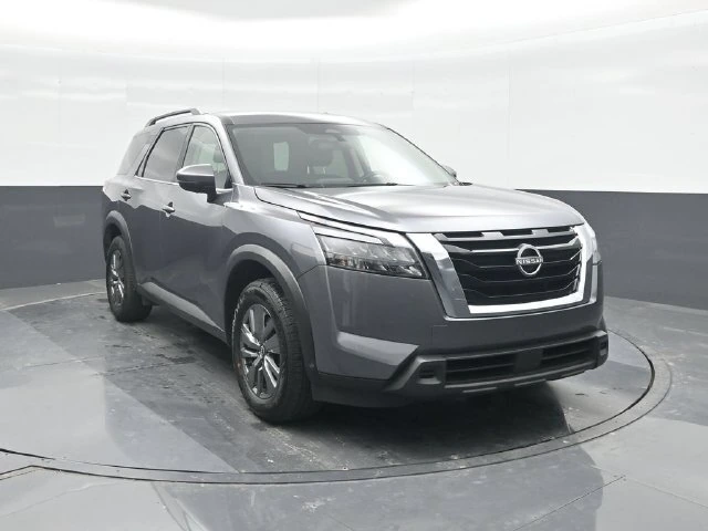 2025 Nissan Pathfinder SV - Photo 8