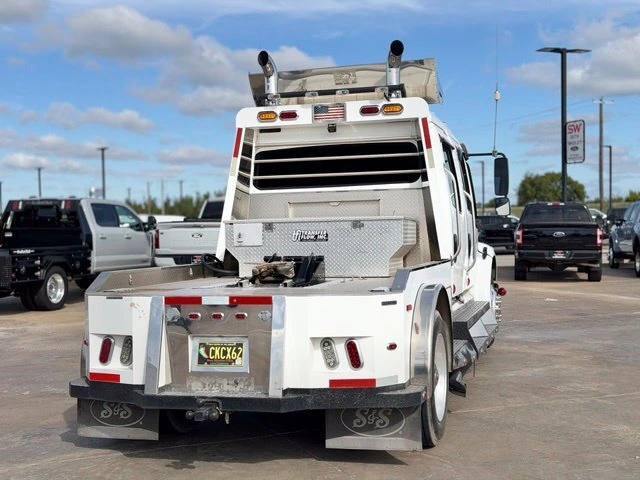 2006 Freightliner eM2 — photo 4