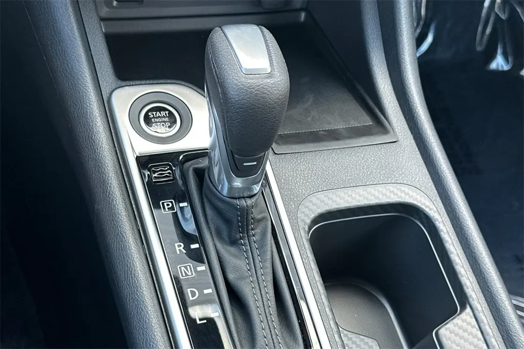 2025 Nissan Sentra SV photo 20