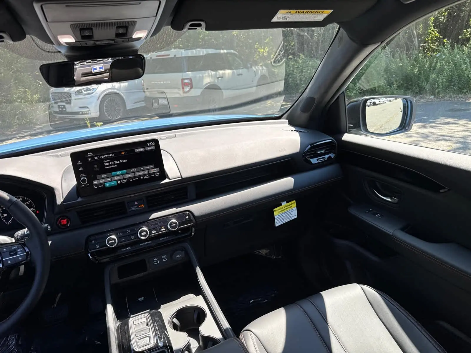 2025 Honda Pilot TrailSport photo 34