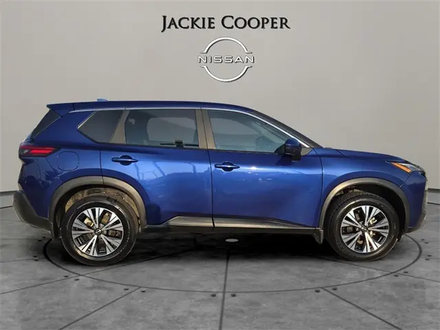 2023 Nissan Rogue SV photo 6