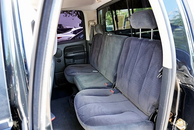 2005 Dodge Ram 3500 Pickup SLT - Photo 24