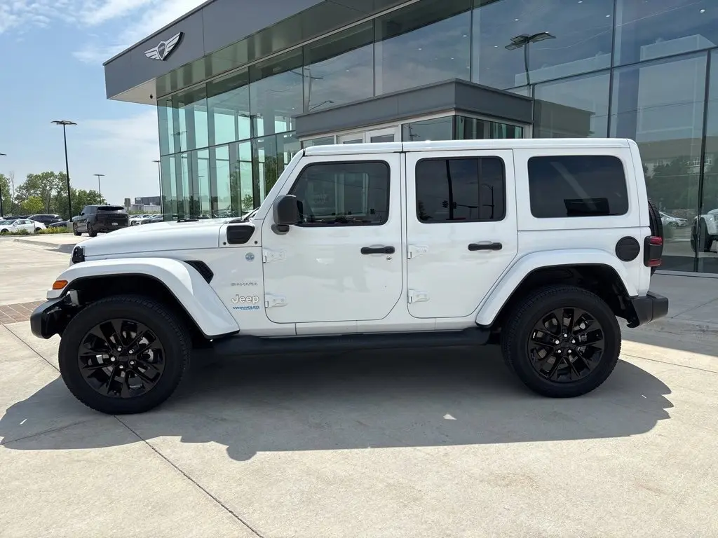 Used 2022 Jeep Wrangler Unlimited Sahara 4XE with VIN 1C4JJXP67NW170333 for sale in Wichita, KS