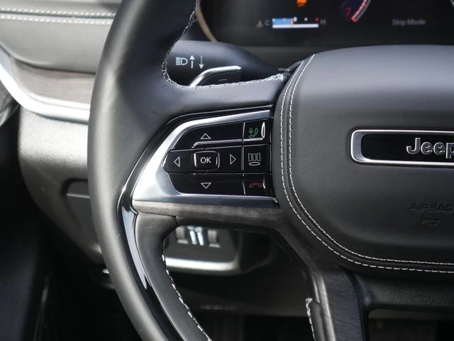 2025 Jeep Grand Cherokee Overland - Photo 21