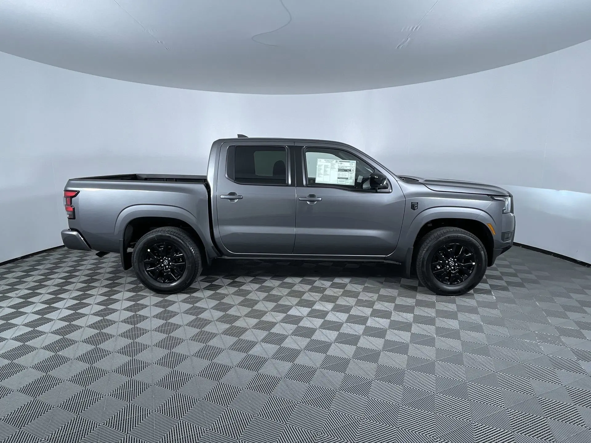2026 Nissan Frontier Crew Cab SV photo 10