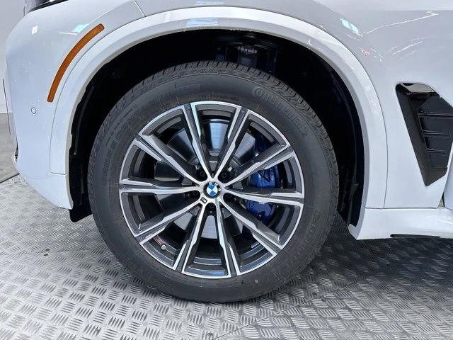 2026 BMW X5 M60i - Photo 27