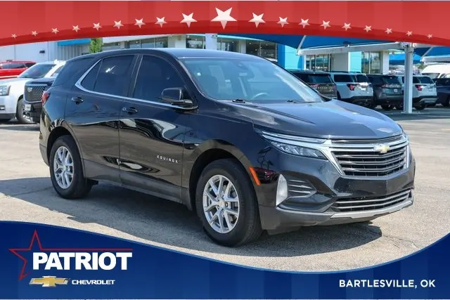 2022 Chevrolet Equinox LT's photo