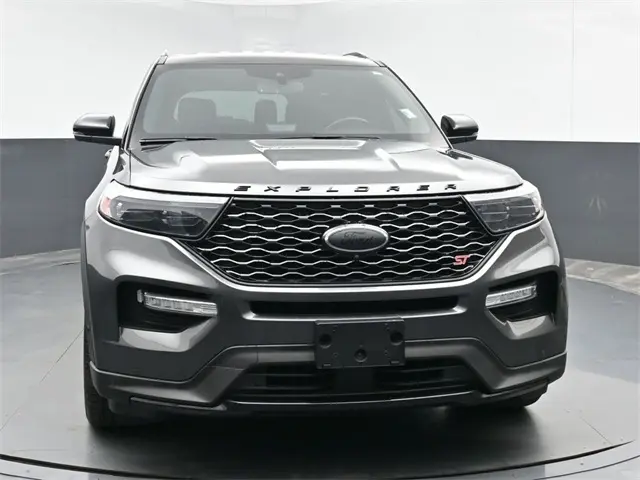 2020 Ford Explorer ST photo 3