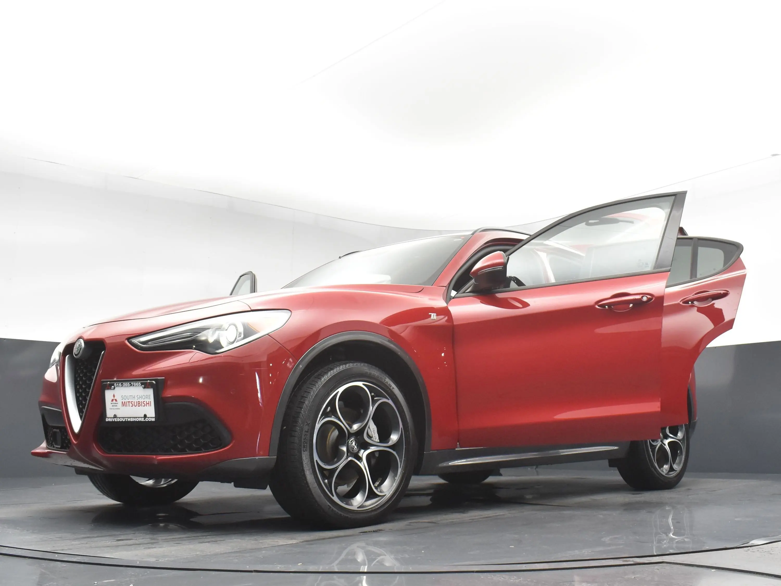 2022 Alfa Romeo Stelvio Ti photo 31