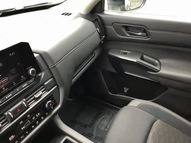 2024 Nissan Pathfinder S 4x4 photo 24