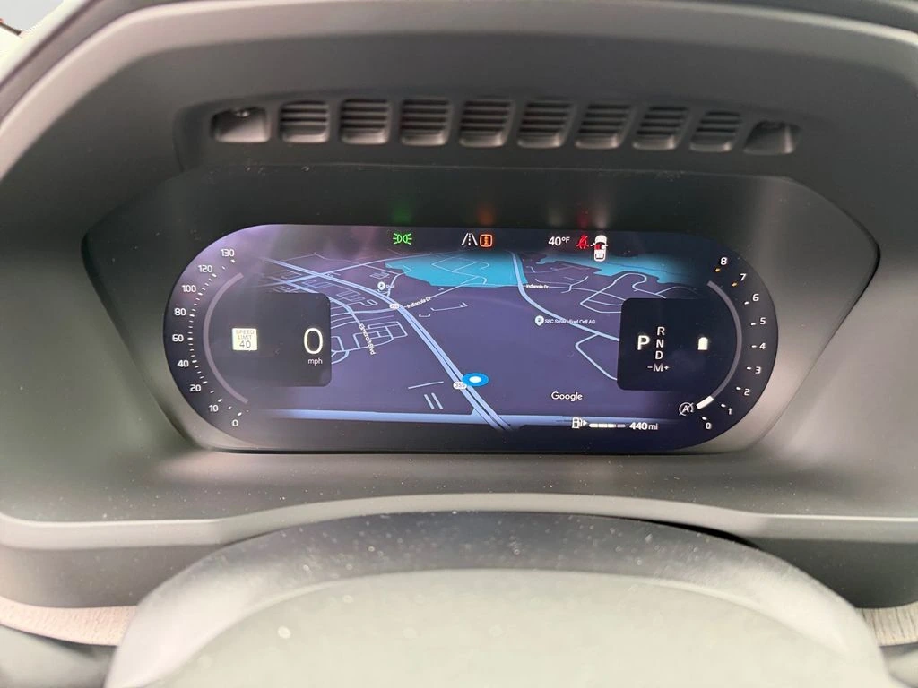 2026 Volvo - image 24