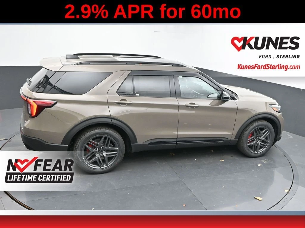 2026 Ford Explorer ST - Photo 35