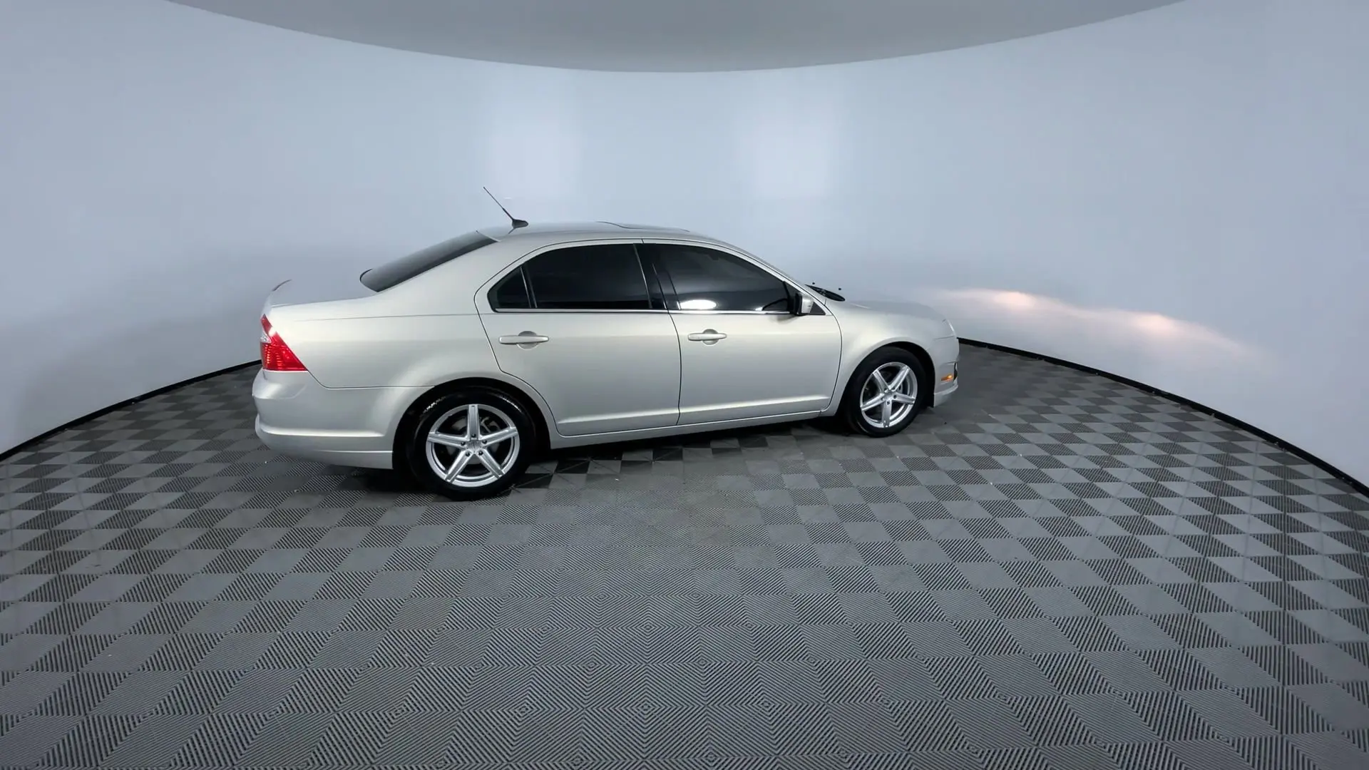 2010 Ford Fusion SEL photo 7