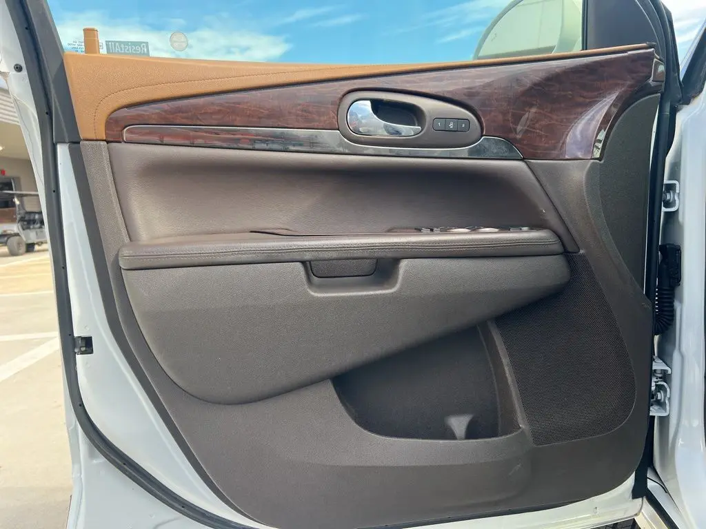 2016 Buick Enclave Leather photo 12