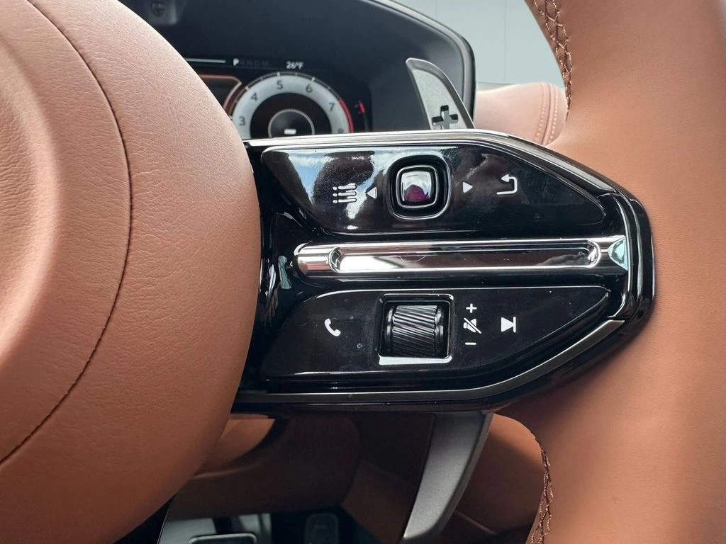 2026 Aston Martin DBX 707 - Photo 22